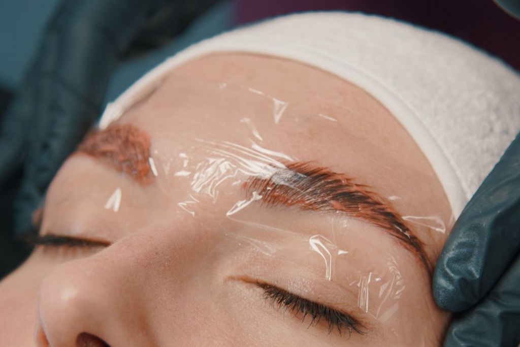 Comment réaliser le rehaussement de cils